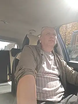 Chat XXX Live Car-public