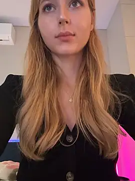 LunaRase's Live XXX Chat
