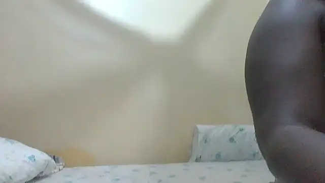 Huge_Bootybae: онлайн-секс-чат