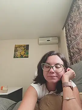 XXX chat uživo modela Diamond_Monna
