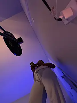 Chatroom XXX en direct de Rainfallzzxx