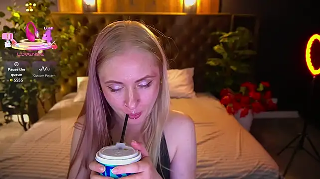 Živý XXX chat DramaQuenns