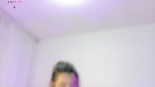KylieVennet's Live XXX Chat