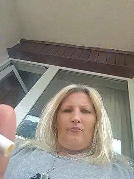 Chat +18 de Divineblond ao vivo