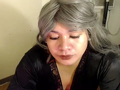 Chatroom XXX en direct de LAvender_18