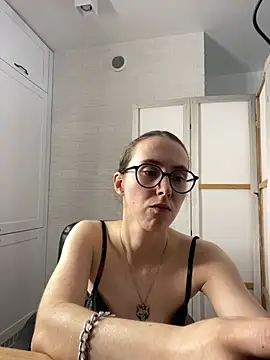 MartiniiSelenna Adlı Modelin Canlı XXX Sohbeti