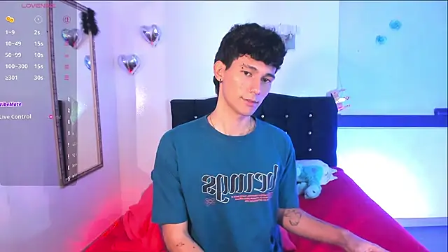 XXX chat uživo modela Alexx_tc