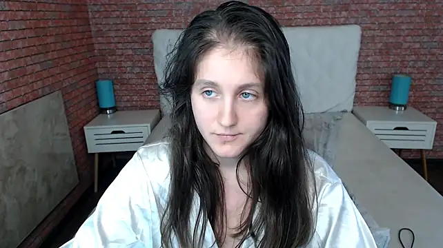 XXX chat uživo modela Holliy_Cooper