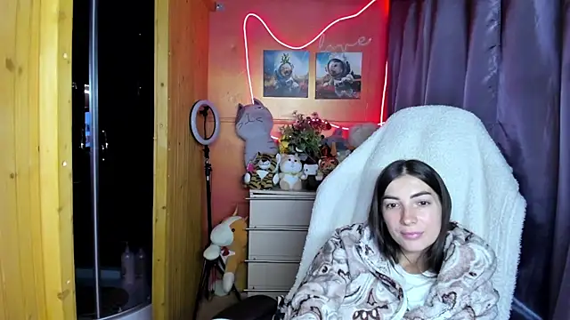 Chat XXX Live Fiery_Brunette_