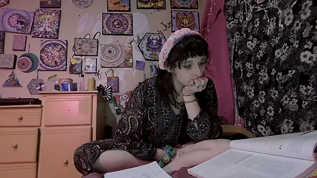 unemployedstripper Chat XXX live