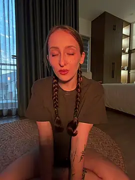 FlexibleDoll_ élő XXX-chatje