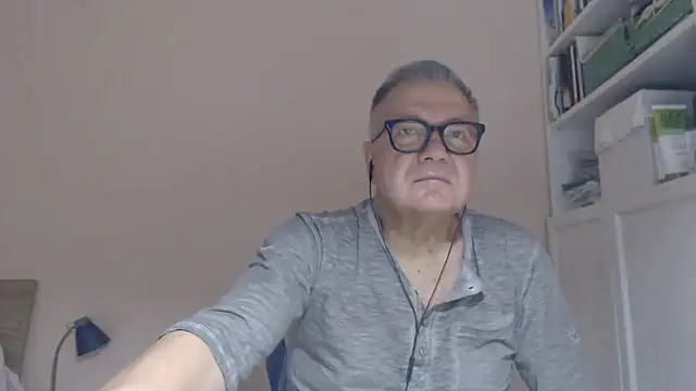 YOU6me live XXX chat