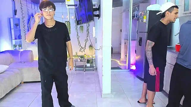 Houseofwarrios Adlı Modelin Canlı XXX Sohbeti