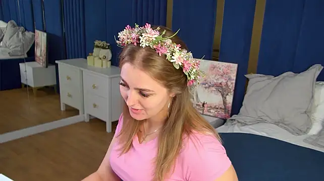 EllaBells' Live XXX Chat