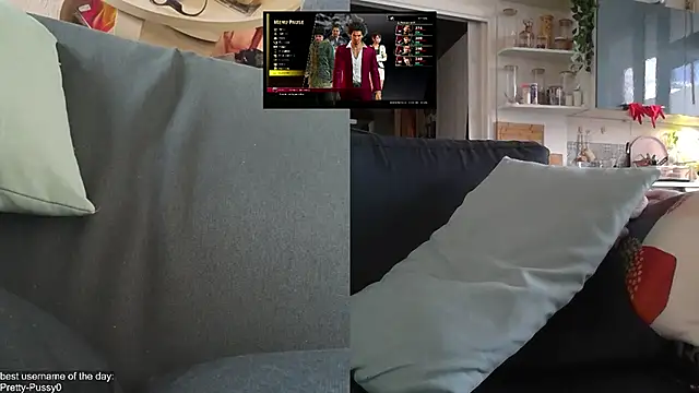 Chuck-FRn Live XXX chat