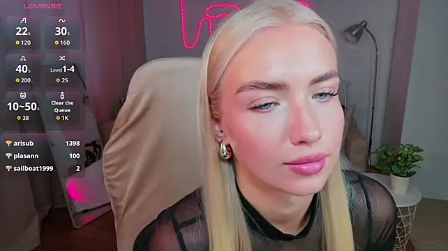 Chat XXX en directo de TessaGrays