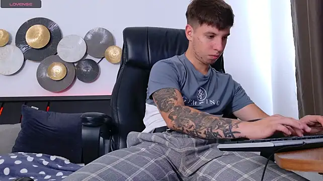 Chatroom XXX en direct de ThomasEdisonn