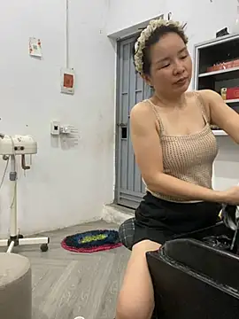 Ivy_Trix2 Live XXX-chat