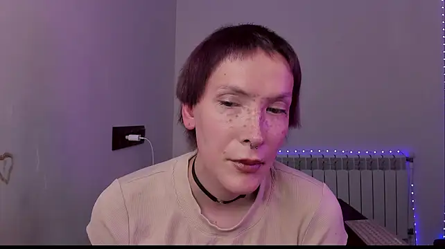 Lyriccan Live XXX chat