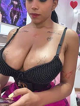 Madeleinesummerrr élő XXX-chatje