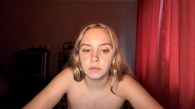 MadisonBuckaloo's Live XXX Chat