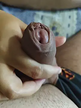 XXX chat uživo modela MadaamJizz_DickLewd