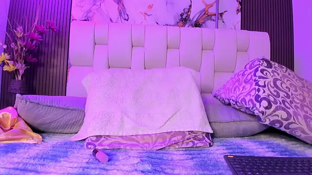 alisstarr Adlı Modelin Canlı XXX Sohbeti