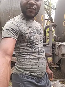 XXX chat uživo modela Petrossa