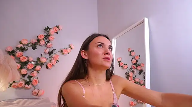 YayMaya 现场XXX聊天