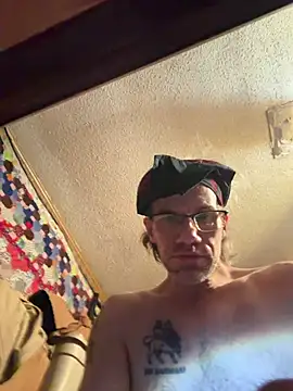 johnyupinya's Live XXX Chat
