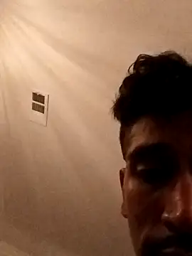 הופעת וובקאם של SstraightattedlilDCumz