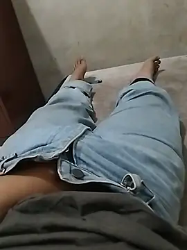 TriaEru69 Pertunjukan Webcam