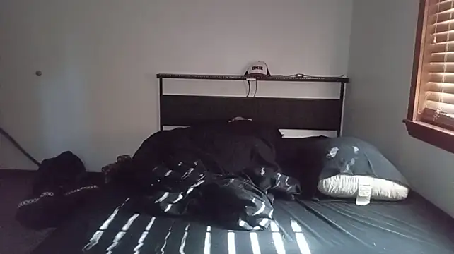 Opondestre00420n Live XXX chat
