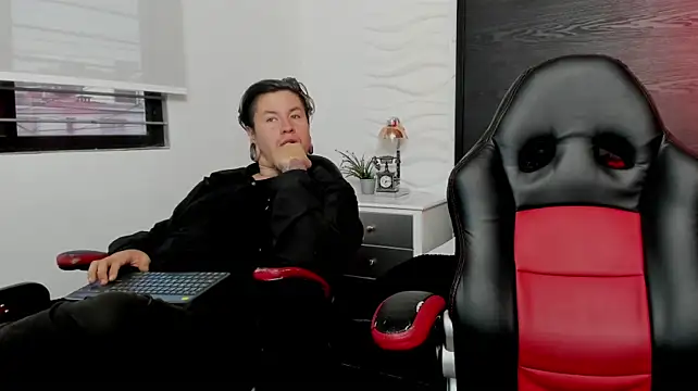 inkedsinners_ 网络视讯表演