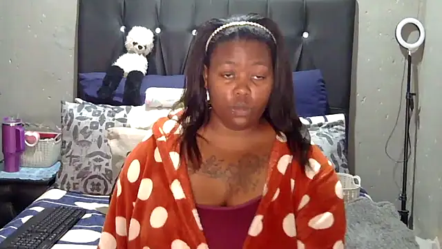 caramelbooty69's Live XXX Chat