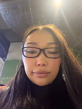 trytomakememoam's Live XXX Chat
