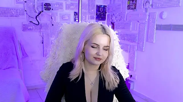 AliceSilvia_'s Live XXX Chat