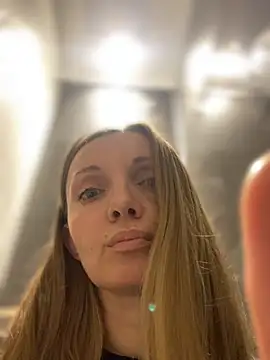 Živý XXX chat miss_darsi