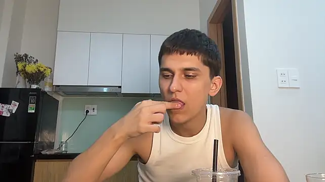 Adrian_Coles Chat XXX in diretta