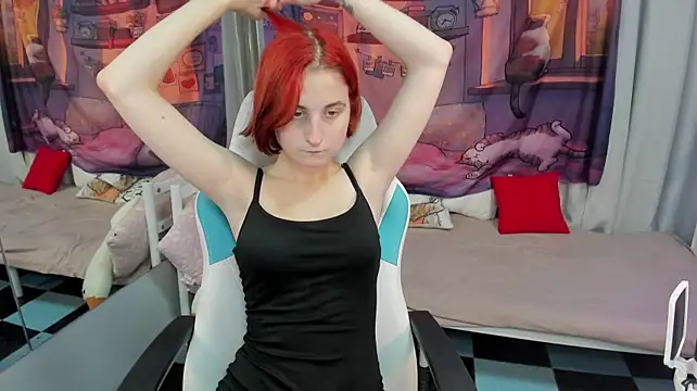 Chat +18 de KiraElwood ao vivo