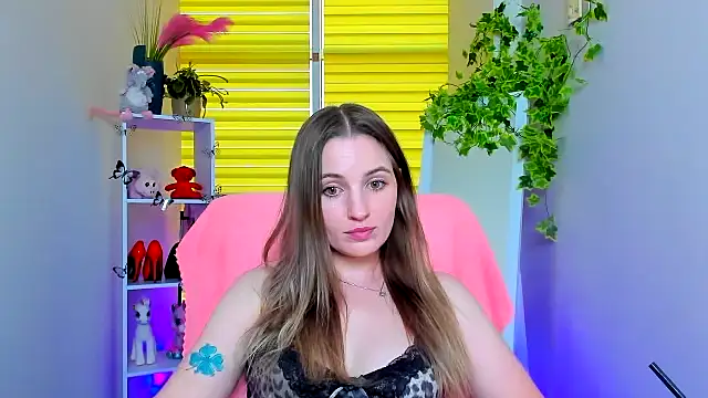 Mila-moon Chat XXX in diretta