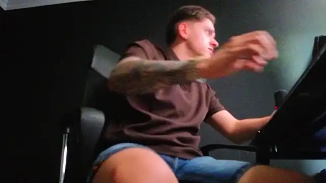 FelixStarkk Live XXX-Chat