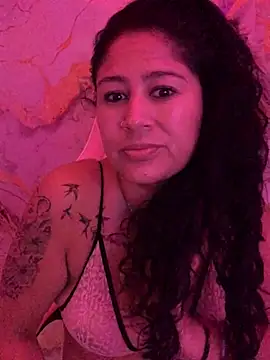 XXX chat uživo modela Angelcilo
