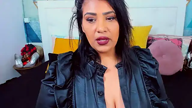 AmyCubes Chat XXX live