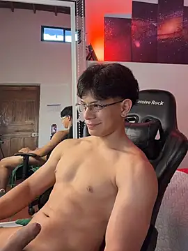 Chat +18 de TonyPetrovjs ao vivo