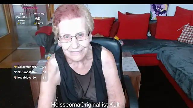 دردشة HeisseomaOriginal الجنسية المباشرة