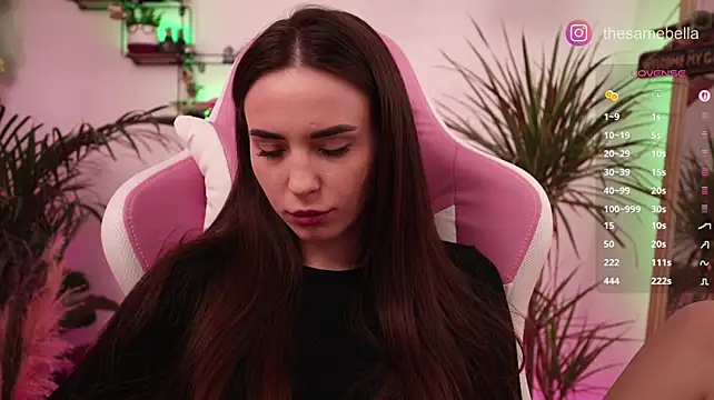 -BabyYoda's Live XXX Chat