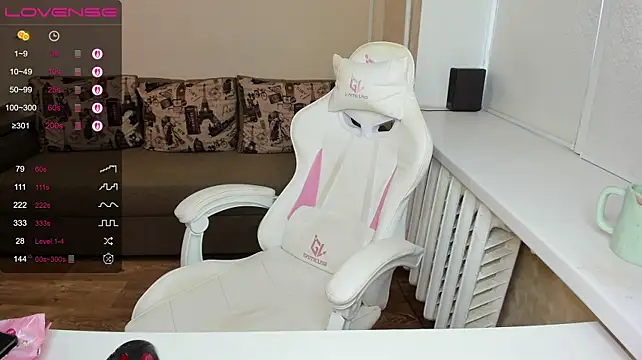 צ'אט XXX בשידור חי של LittleCandy18