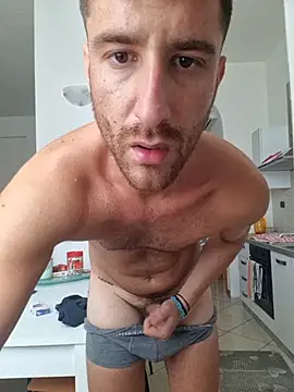 simo1097 Adlı Modelin Canlı XXX Sohbeti