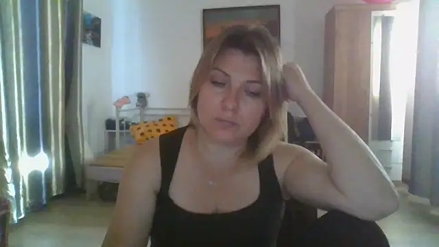 XXX chat uživo modela ElenaLove888